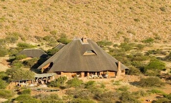 Exterior 4 The Motse - Tswalu Kalahari Luxury Private Game Reserve