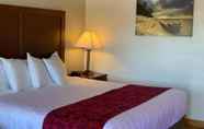 Phòng ngủ 6 Red Carpet Inn Medford