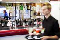 Quầy bar, cafe và phòng lounge Quality Hotel Ambassador Perth