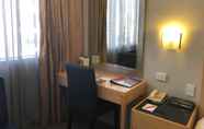 Bedroom 3 Quality Hotel Ambassador Perth
