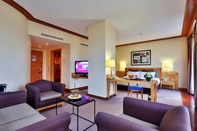 Ruang Umum Crowne Plaza Hotel Beirut, an IHG Hotel