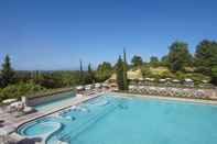 Swimming Pool Grotta Giusti Thermal Spa Resort Tuscany, Autograph Collection