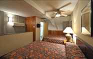 Phòng ngủ 3 Douglas Fir Resort and Chalets