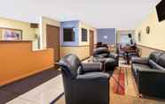 Lobi 4 Days Inn by Wyndham Ardmore