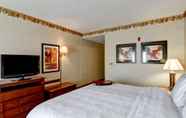 Bedroom 6 Hampton Inn & Suites Leesburg
