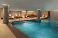 Swimming Pool Sheraton Istanbul Levent