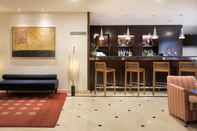 Quầy bar, cafe và phòng lounge NH Marbella