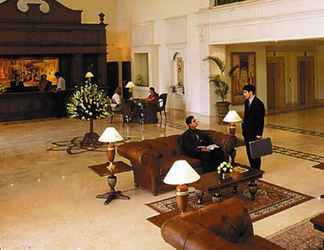 Lobby 2 Radisson Hotel Jalandhar