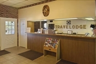 Lobi Travelodge by Wyndham Airport Platte City