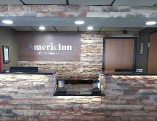 Lobi 2 AmericInn by Wyndham Red Wing