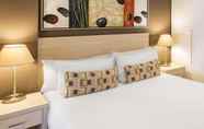 Kamar Tidur 4 Oaks Glenelg Plaza Pier Suites