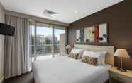 Kamar Tidur 5 Oaks Glenelg Plaza Pier Suites