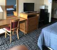 Bedroom 5 Carolina Inn & Suites of Lake Norman
