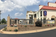 Luar Bangunan Carolina Inn & Suites of Lake Norman