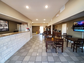 Lobby 4 Super 8 by Wyndham Abilene North