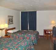 Bedroom 7 Americas Best Value Inn Smackover