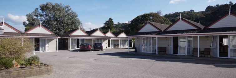 Exterior Settlers Motor Lodge