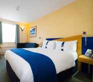 Bedroom 4 Holiday Inn Express Aberdeen City Centre, an IHG Hotel