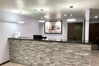 Lobby Super 8 by Wyndham Canton