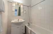 Toilet Kamar 2 Residhotel Grand Prado