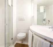 In-room Bathroom 7 ibis Valencia Alfafar