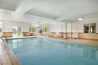 Kolam Renang Days Inn by Wyndham Orillia