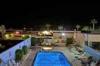 Swimming Pool Americas Best Value Inn & Suites Joshua Tree National Park