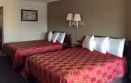 Bedroom 4 Econo Lodge Cortland