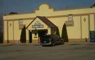 Exterior 6 Dunes Inn Michigan City Hotel