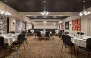 Restaurant 3 Super 8 by Wyndham Sarnia ON