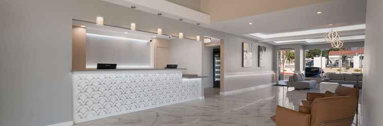 Lobby SureStay Plus By Best Western Upland Ontario North