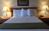 Kamar Tidur 6 Rodeway Inn & Suites