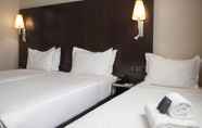 Bedroom 7 AC Hotel Valencia by Marriott