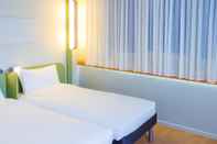 Bedroom ibis budget Braga Centro