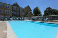 Swimming Pool Residence Inn by Marriott Fort Smith