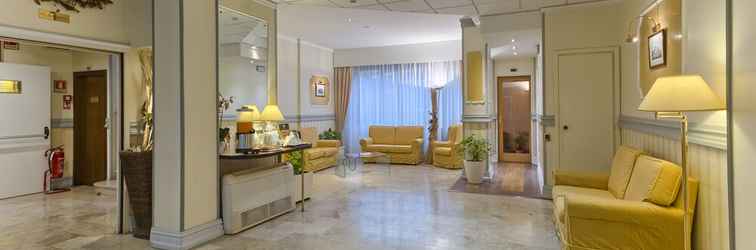 Lobby Hotel Agape