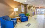 Lobby 2 Comfort Suites Concord Mills