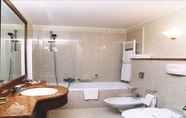 In-room Bathroom 7 Hotel Antico Termine, Sure Hotel Collection by Best Western
