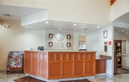 Lobby 4 Comfort Suites West Warwick - Providence