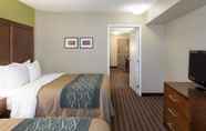 Bedroom 3 Comfort Inn & Suites Fayetteville - University Area