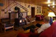 ล็อบบี้ Algonquin Eco-Lodge