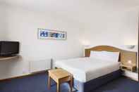 Bedroom Days Inn by Wyndham Telford Ironbridge M54