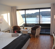 Kamar Tidur 4 Farsund Fjordhotell