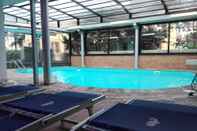 Swimming Pool Hotel Michelangelo Palace