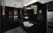 Toilet Kamar 4 Carlton