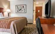 Kamar Tidur 4 Comfort Inn & Suites University South