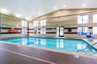 Swimming Pool Comfort Inn & Suites University South