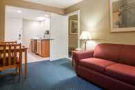 Common Space Quality Inn Massena