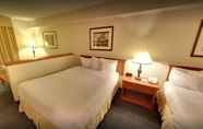 ห้องนอน 2 Days Inn & Suites by Wyndham Niagara Falls Centre St. By the Falls