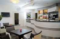 Bar, Kafe, dan Lounge Hotel Victoria